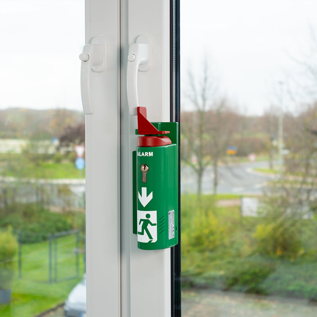 AlertLatch TWU210-EHTW-MPF101, Fensterwächter am Fenster montiert, Griff rechts