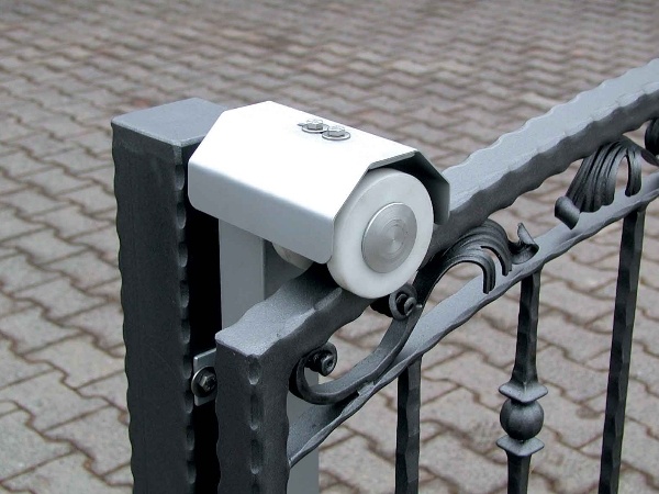 Milageto Schiebetor-Führungsrolle Mit Doppelrollen - Einfach Zu Montieren Für Garten- Und Scheunentore